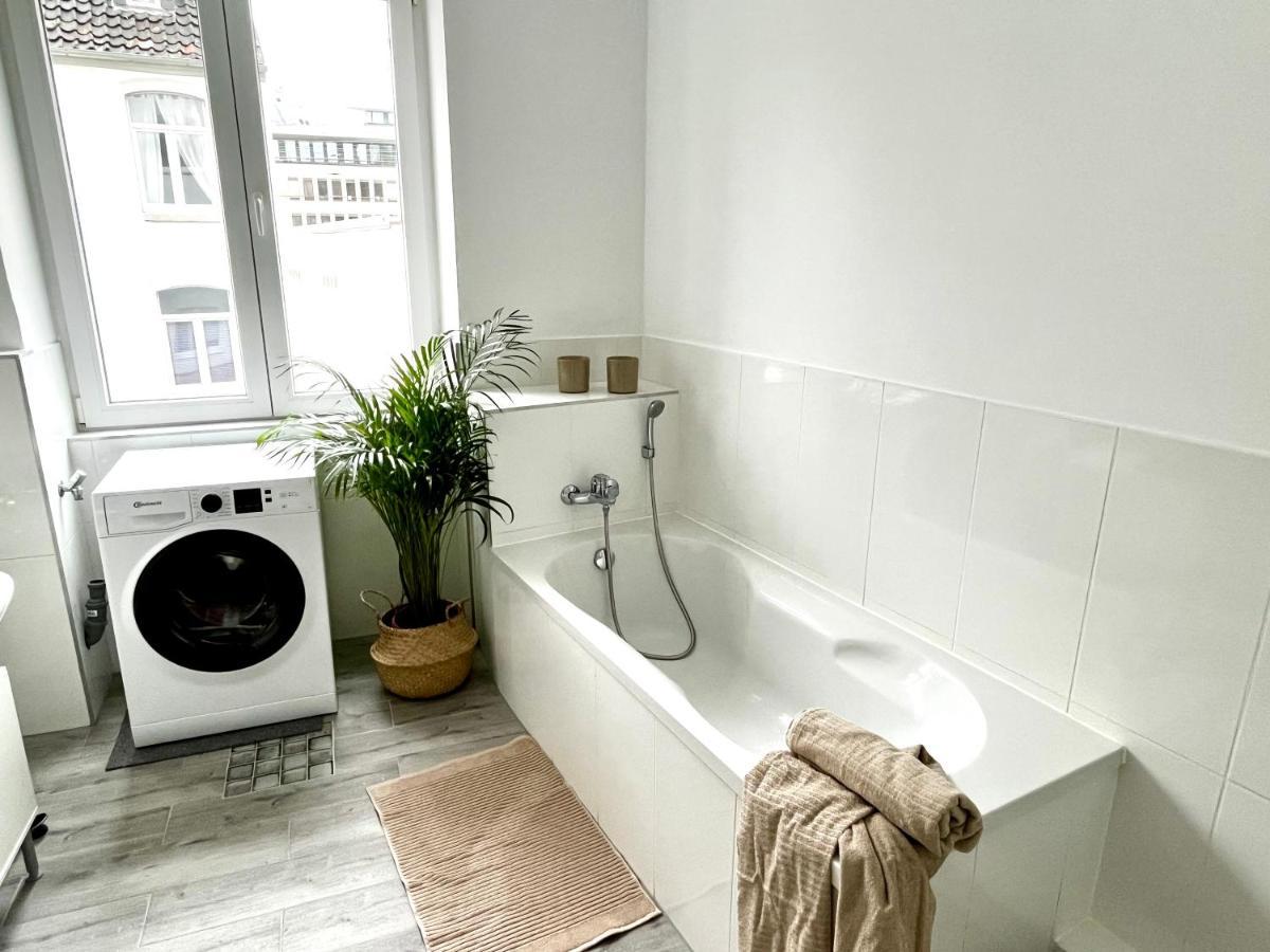 Design Apartment - Parking - Kingsize-Bett - 2X Bad - Zentrum Hanovra Exterior foto