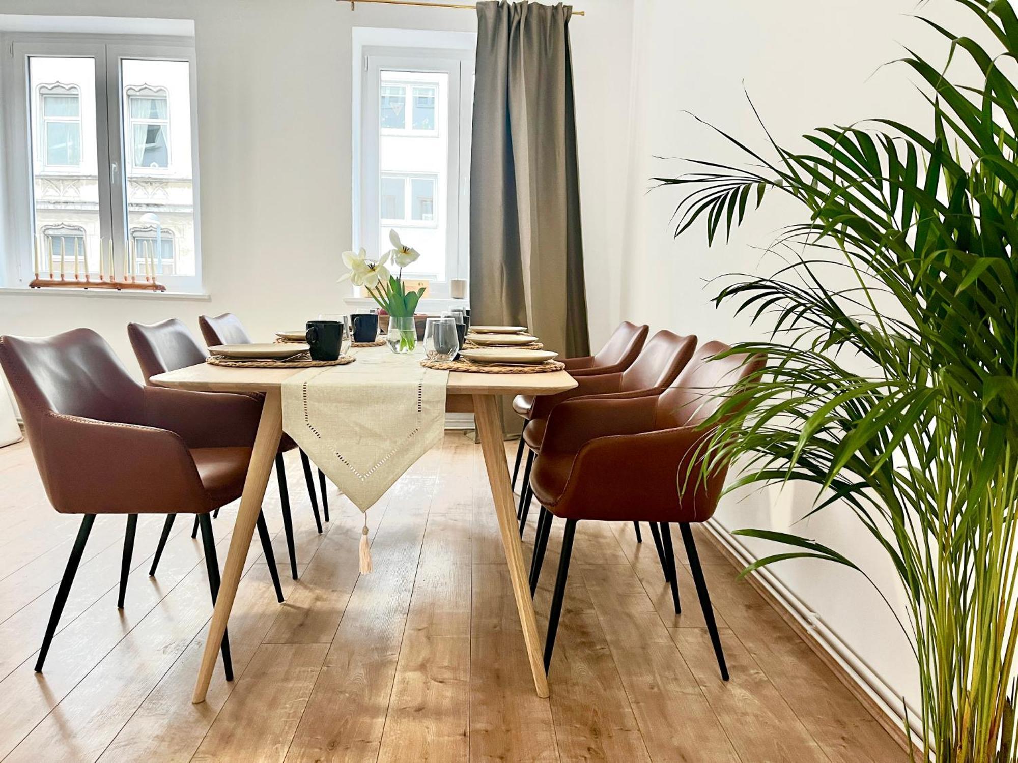 Design Apartment - Parking - Kingsize-Bett - 2X Bad - Zentrum Hanovra Exterior foto
